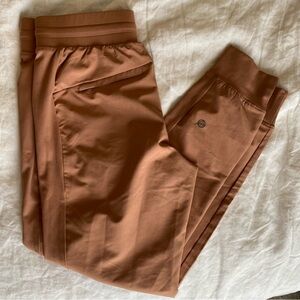 NWOT Performance Joggers